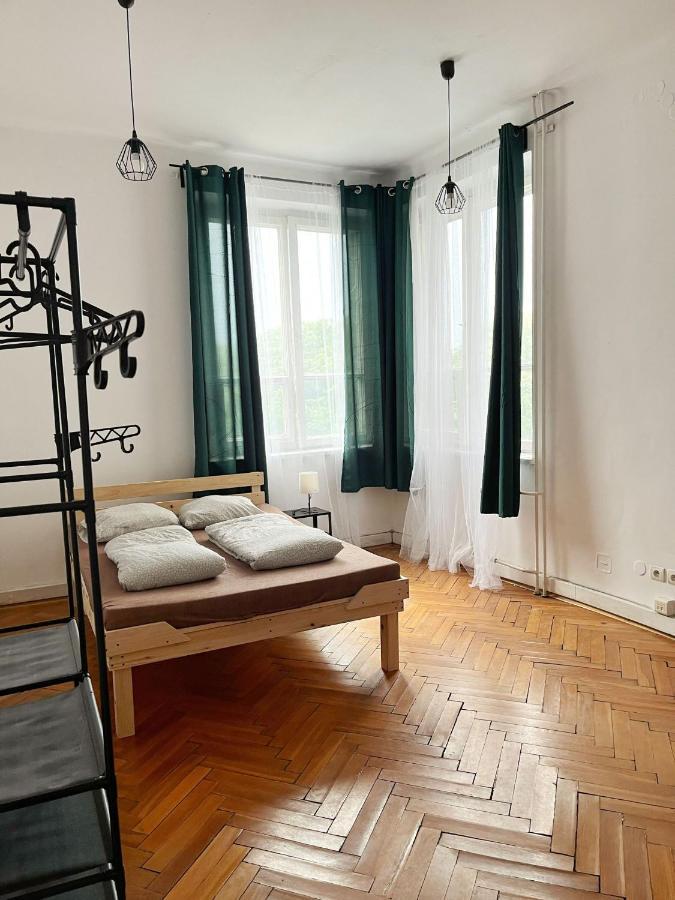 Nice View Rooms In Old Town Krakkó Kültér fotó